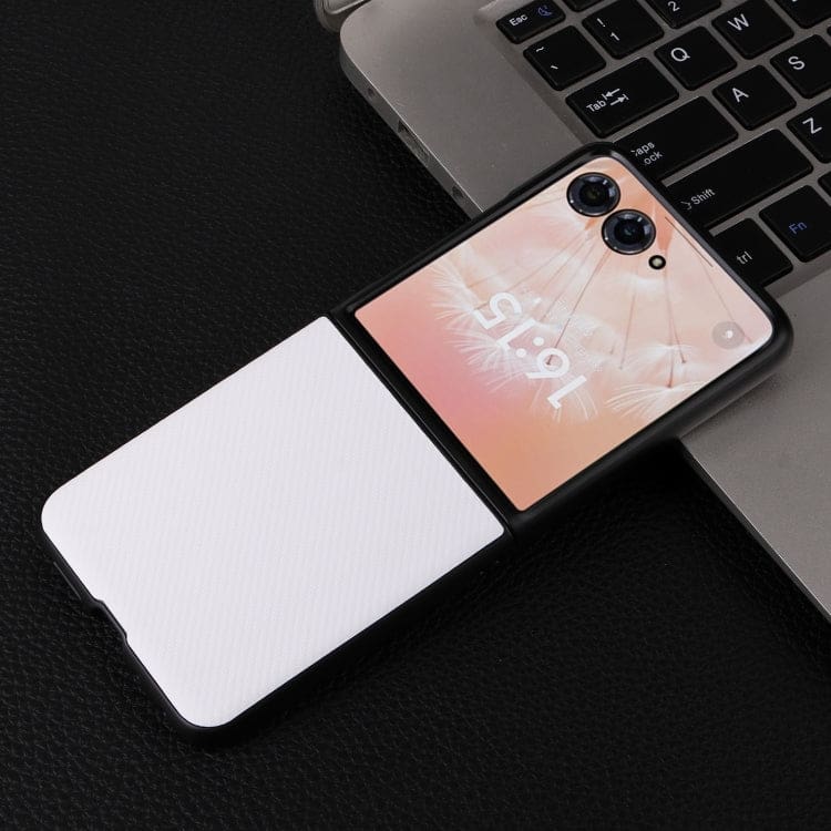 Motorola Moto Razr 50 Ultra PU Leatherback Rigid Cover - Image 2